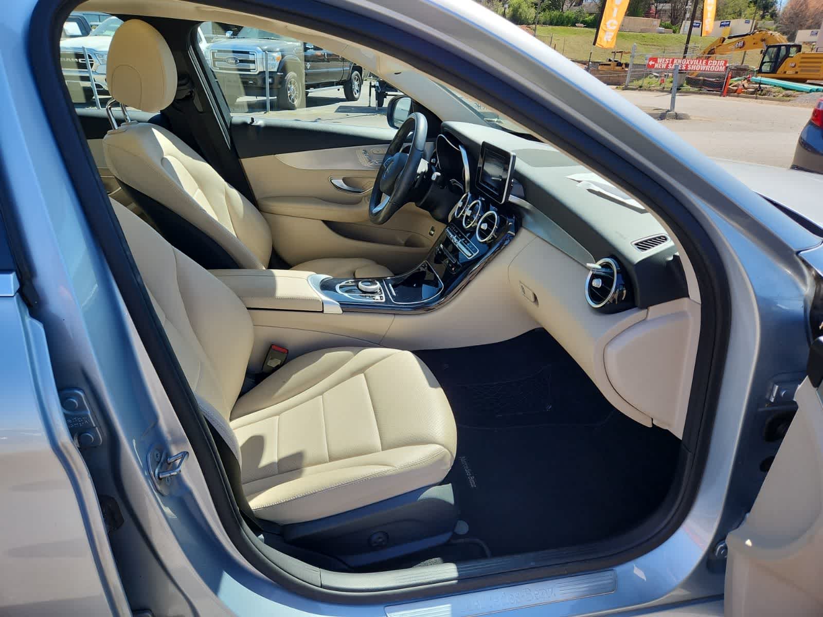 Thumbnail: 2017 Mercedes-Benz C-Class - 21