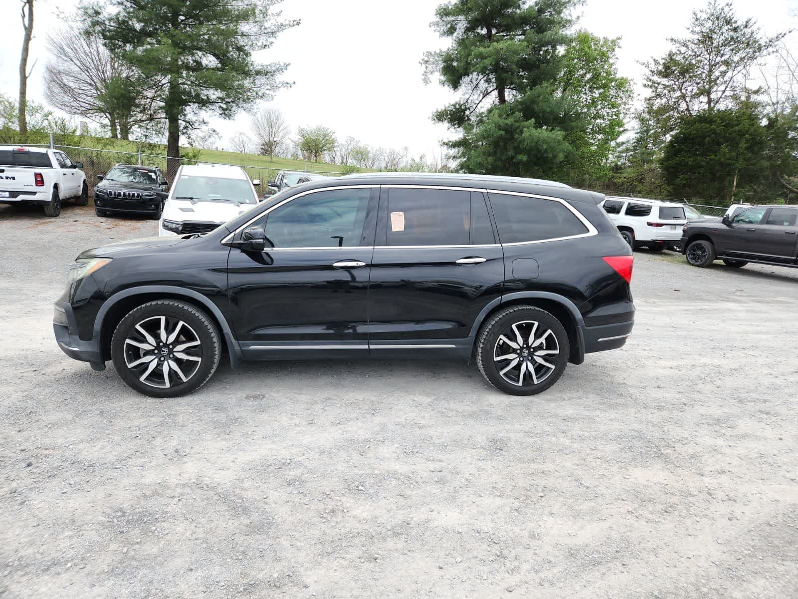 Thumbnail: 2020 Honda Pilot - 2