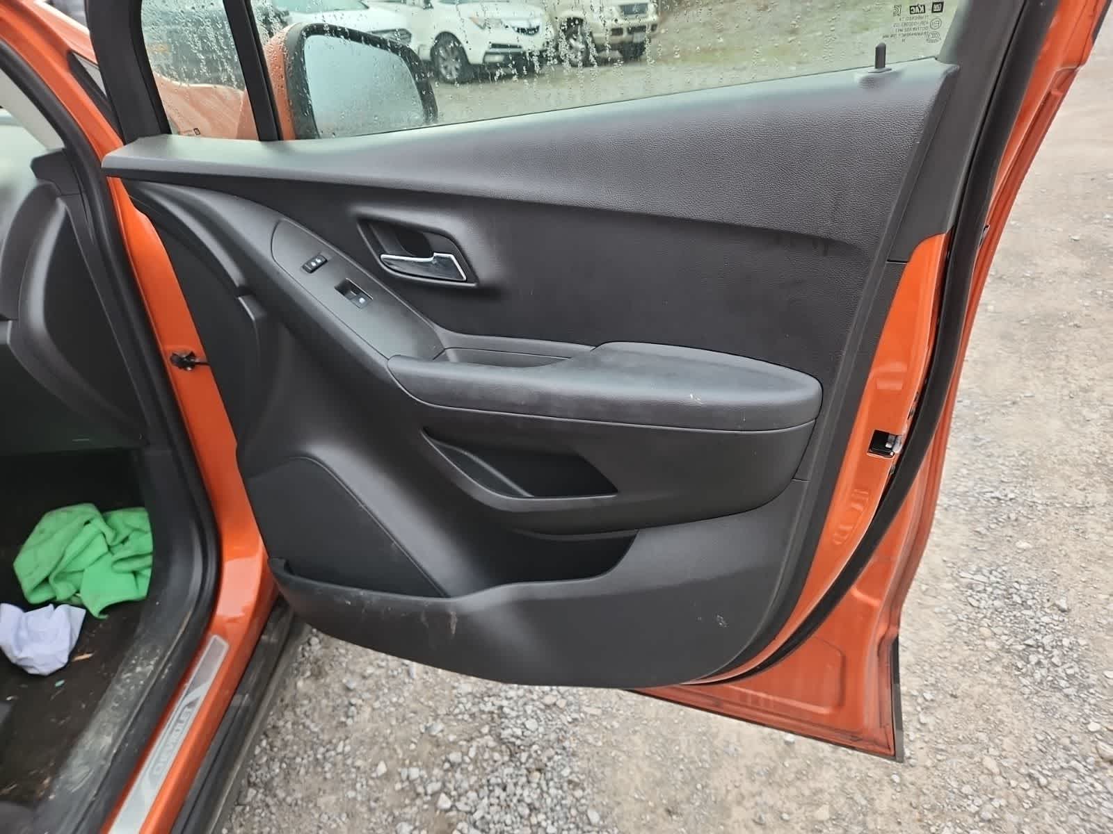 Thumbnail: 2015 Chevrolet Trax - 22