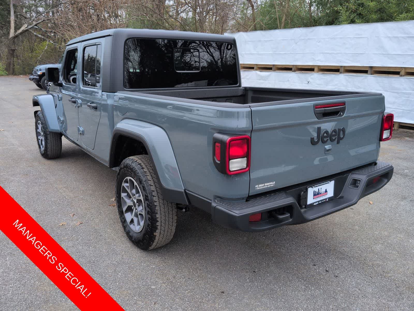 Thumbnail: 2026 Jeep Gladiator - 6