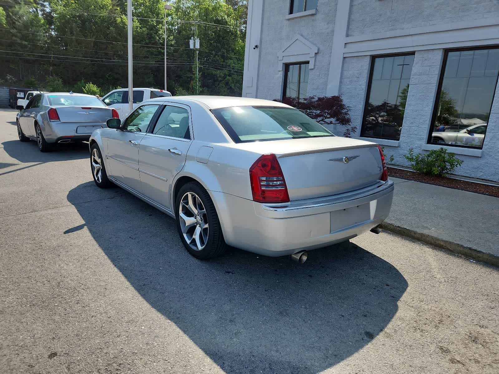 Thumbnail: 2006 Chrysler 300 - 3