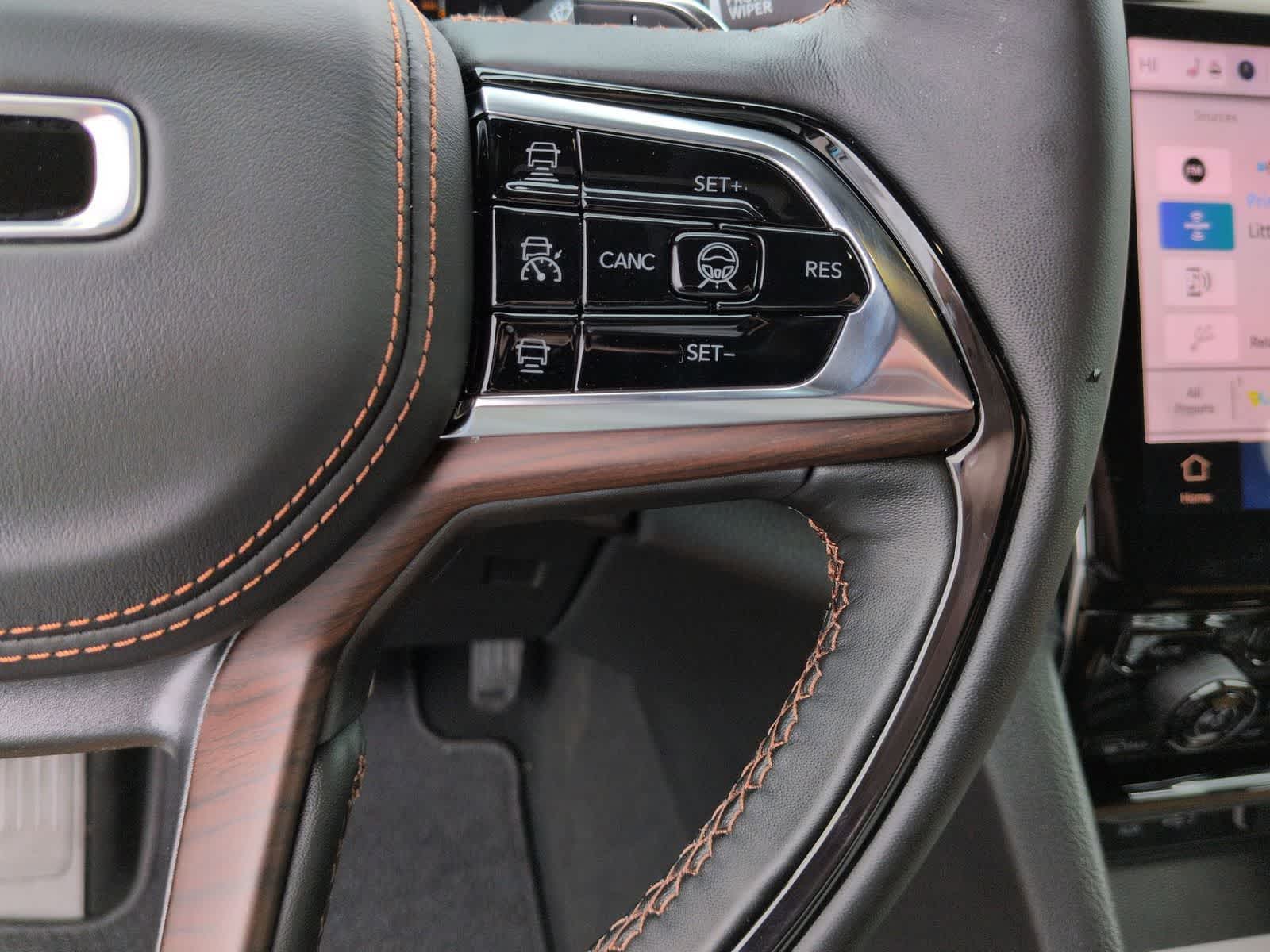 Thumbnail: 2025 Jeep Grand Cherokee - 23