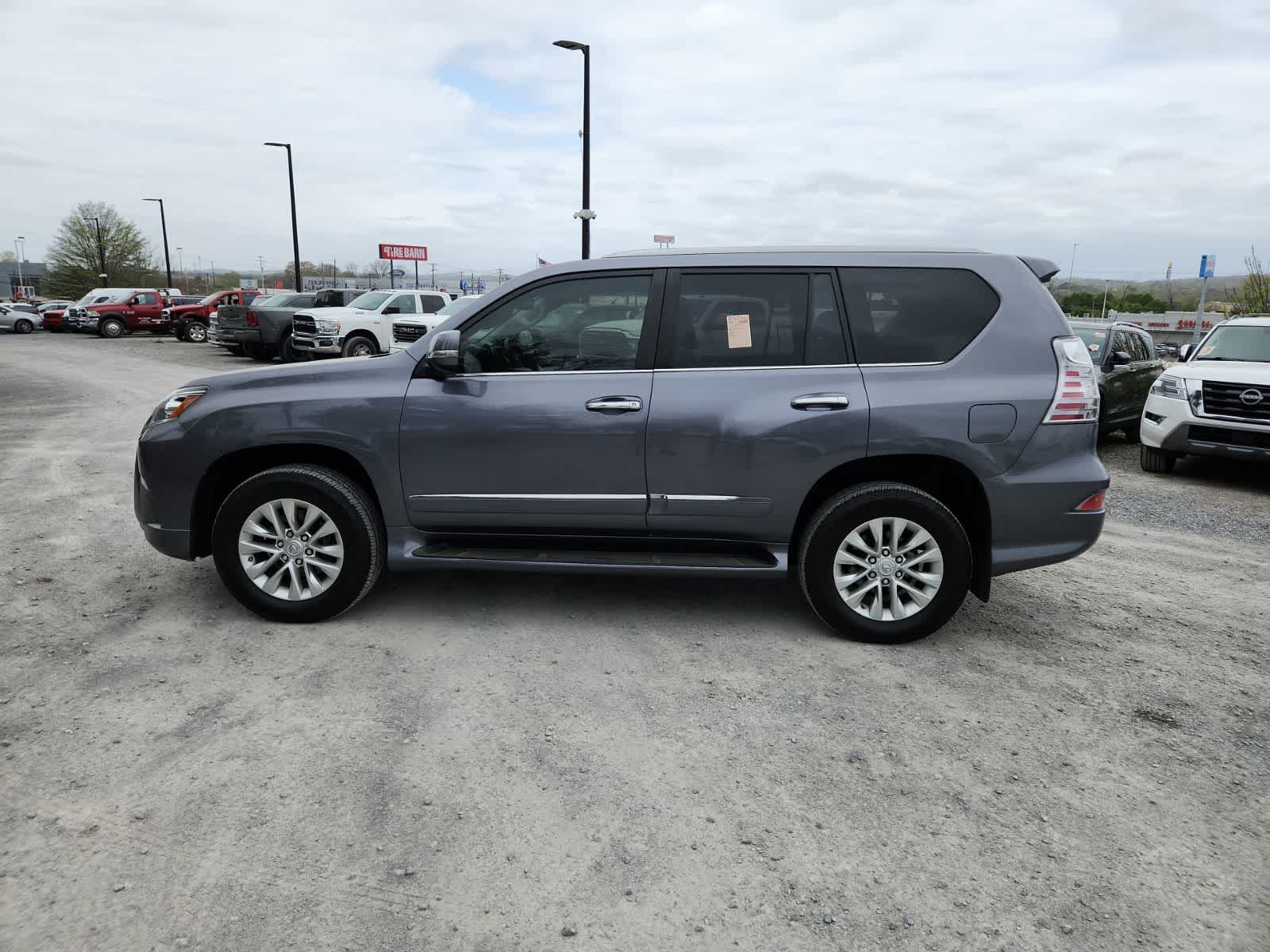 Thumbnail: 2018 Lexus GX - 2