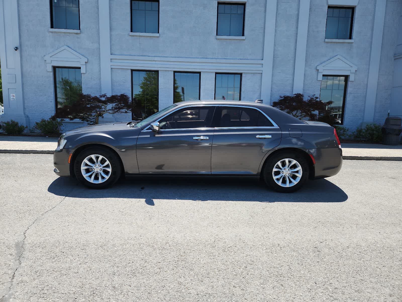 Thumbnail: 2015 Chrysler 300 - 2