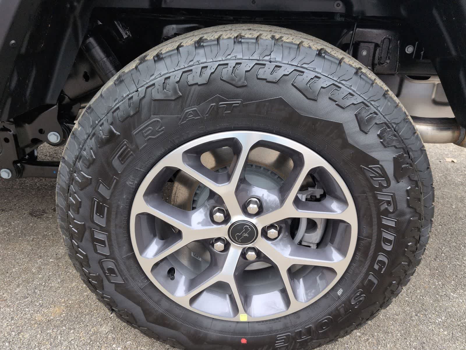 Thumbnail: 2026 Jeep Gladiator - 13