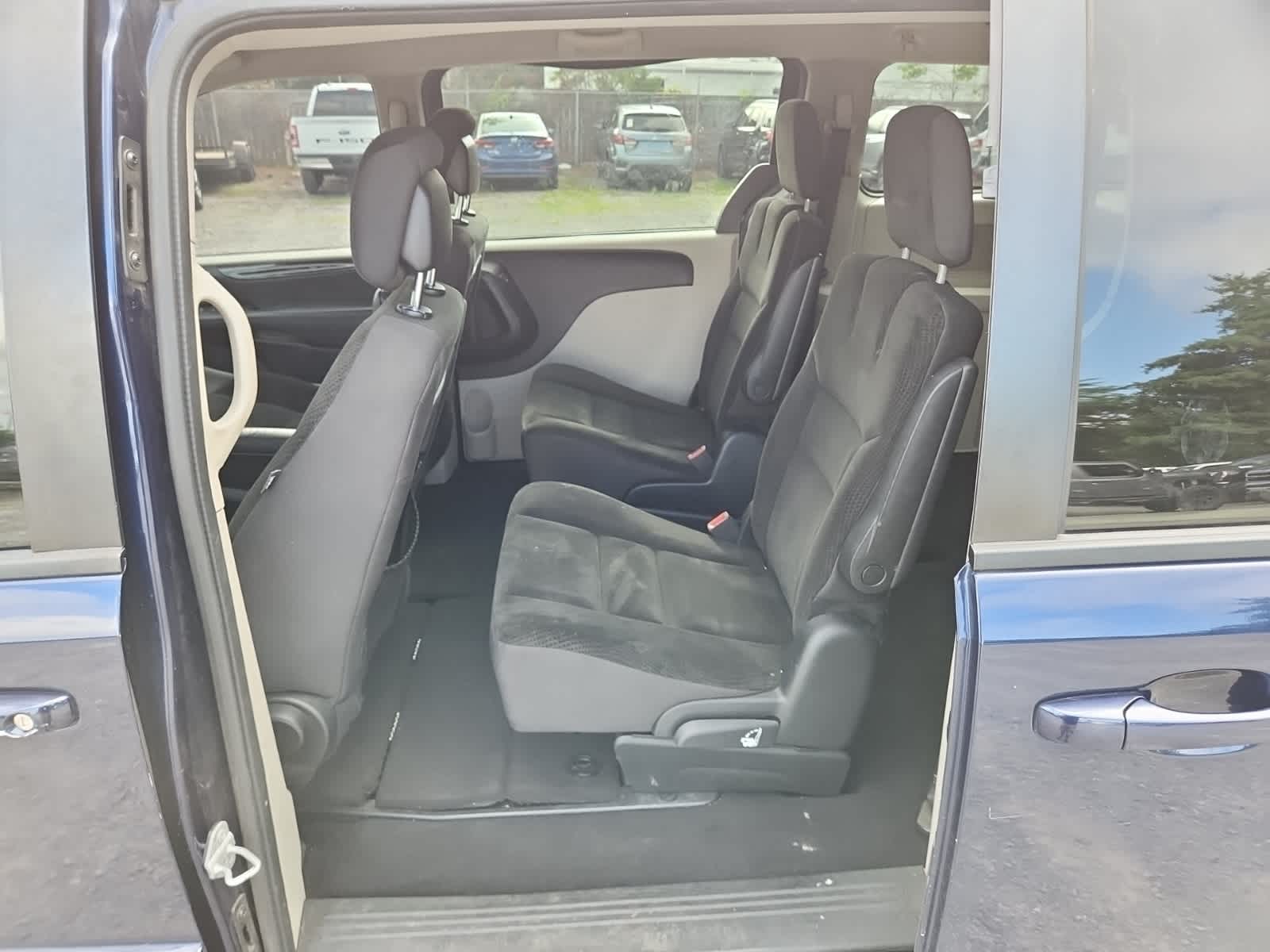 Thumbnail: 2017 Dodge Grand Caravan - 27
