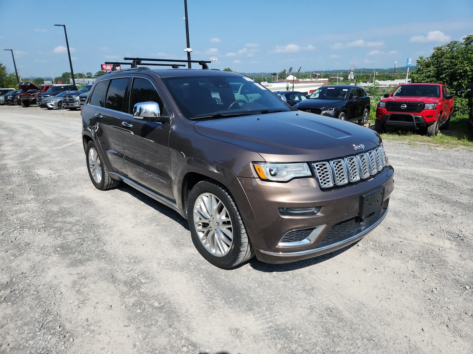 Thumbnail: 2017 Jeep Grand Cherokee - 7
