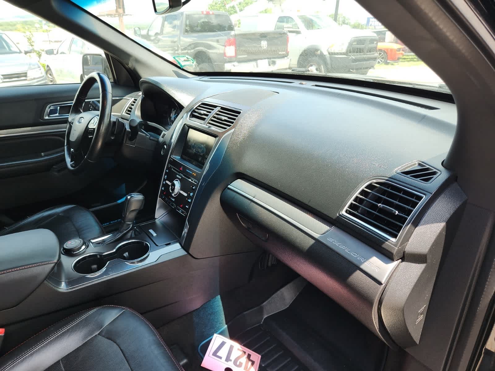 Thumbnail: 2016 Ford Explorer - 17