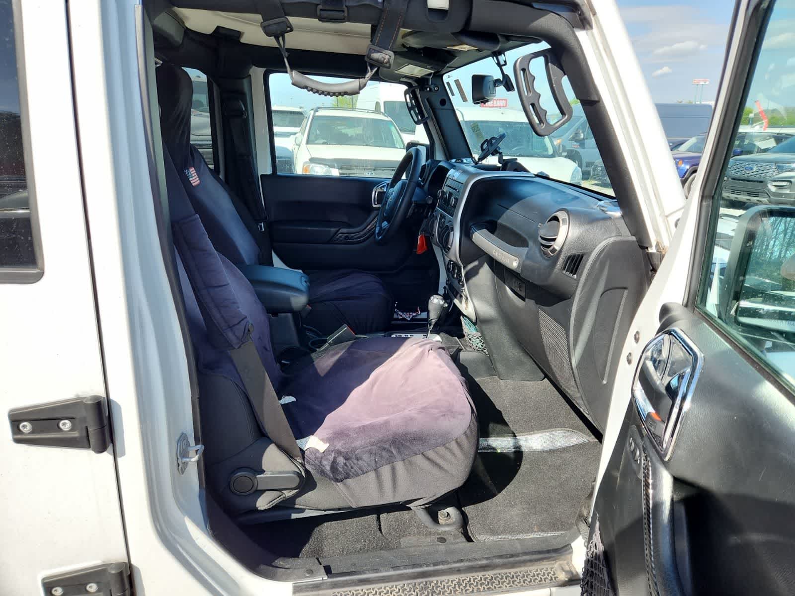 Thumbnail: 2018 Jeep Wrangler - 21