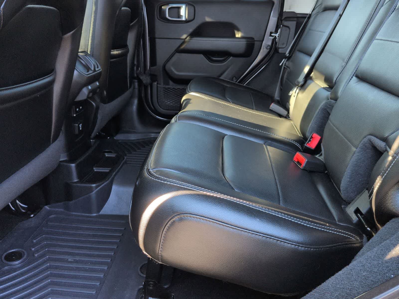 Thumbnail: 2021 Jeep Wrangler - 20