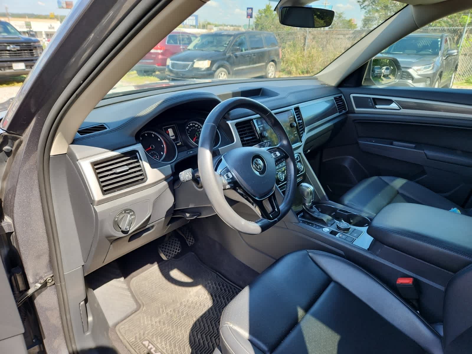 Thumbnail: 2018 Volkswagen Atlas - 13