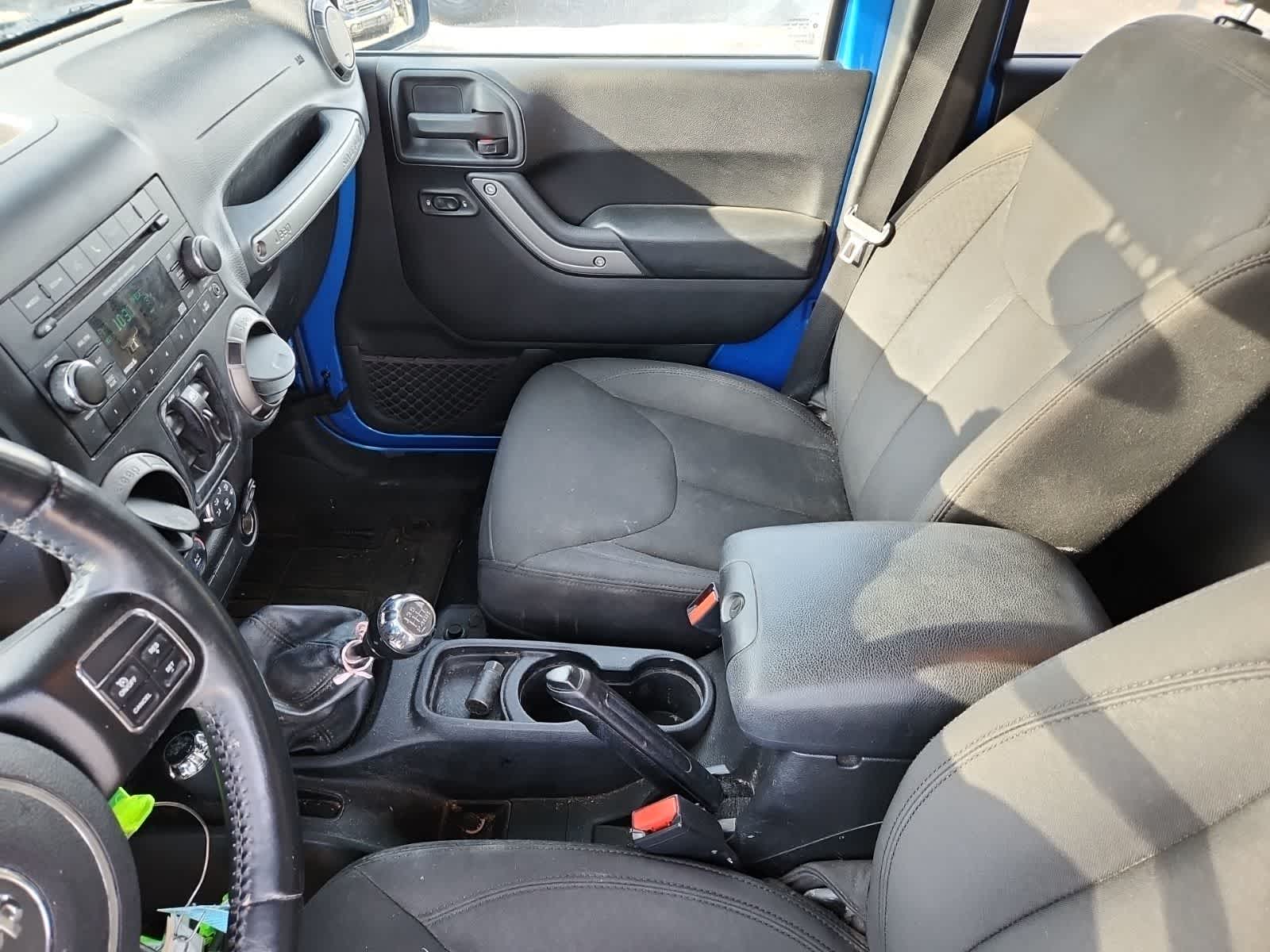 Thumbnail: 2016 Jeep Wrangler - 11