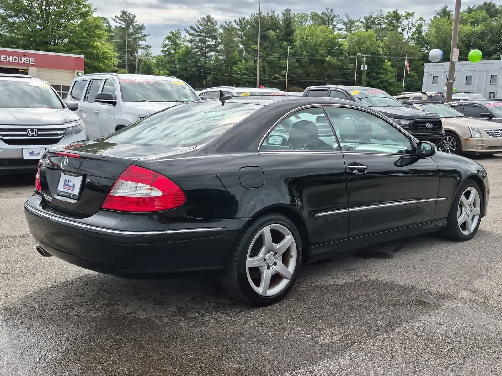 Thumbnail: 2008 Mercedes-Benz CLK - 8