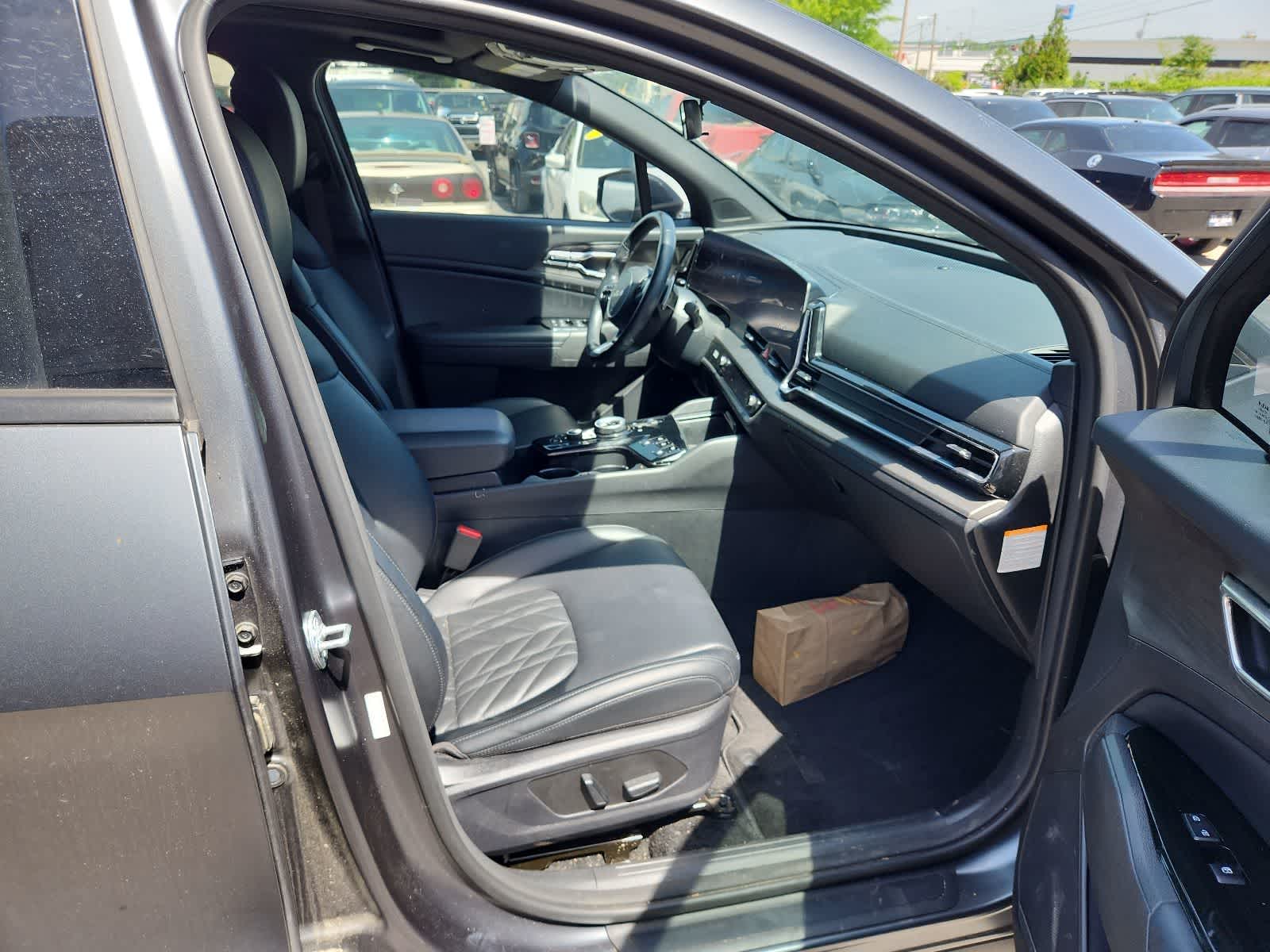 Thumbnail: 2023 Kia Sportage - 22