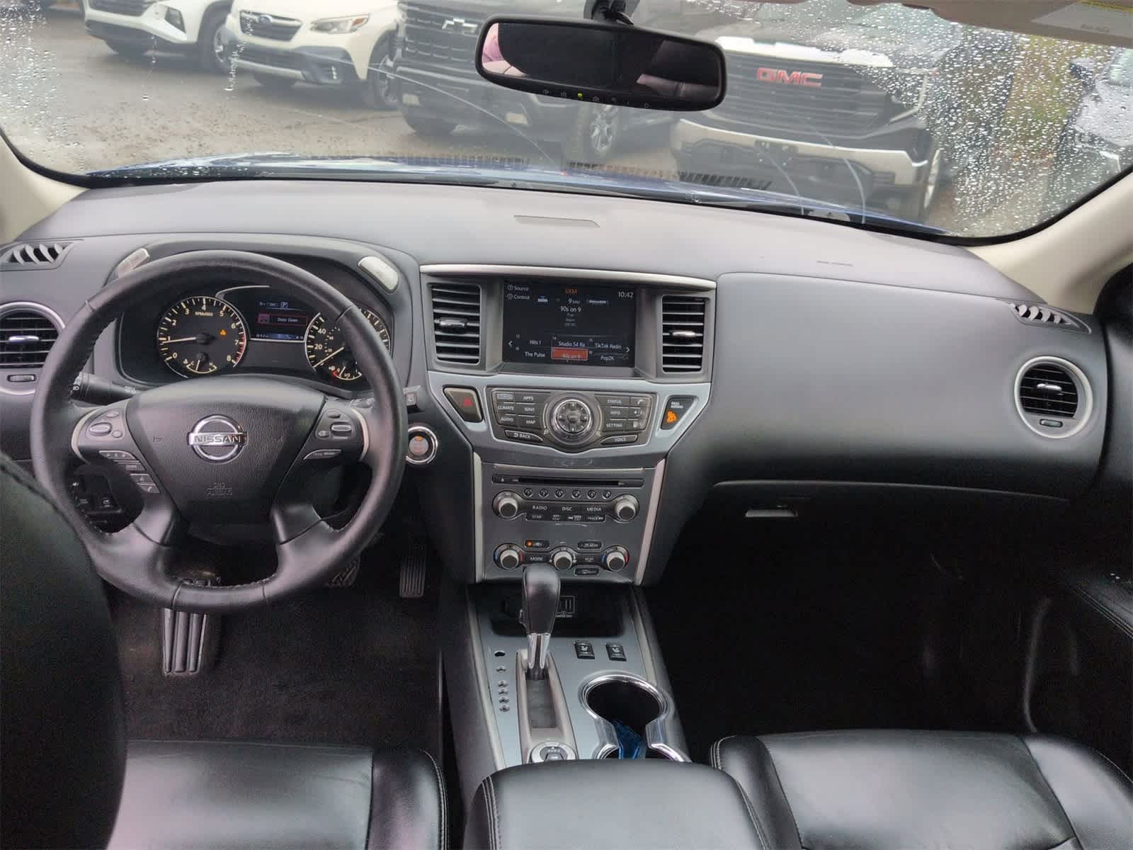 Thumbnail: 2020 Nissan Pathfinder - 14