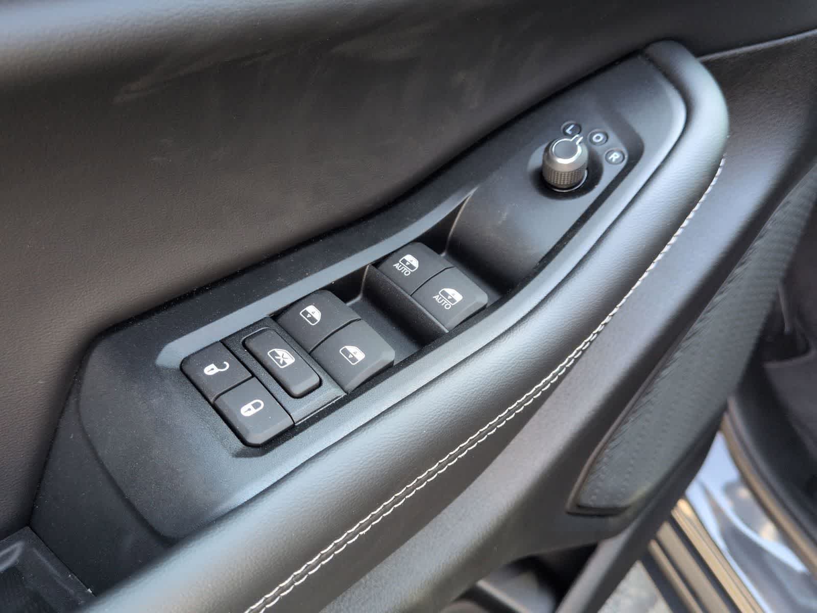 Thumbnail: 2026 Jeep Grand Cherokee - 18