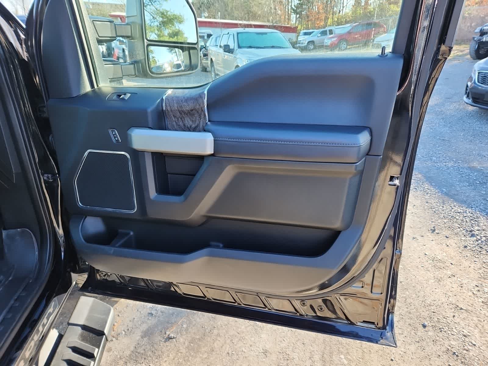 Thumbnail: 2019 Ford Econoline - 22