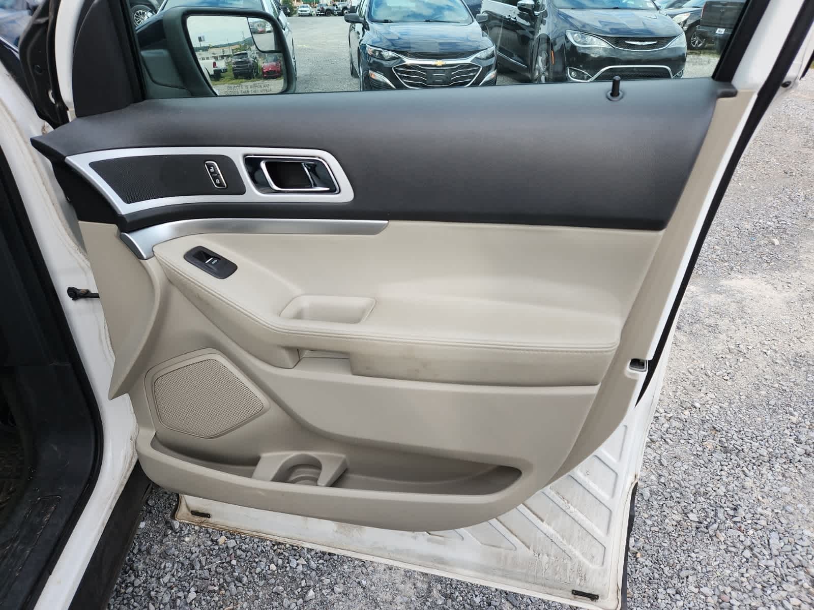 Thumbnail: 2012 Ford Explorer - 22