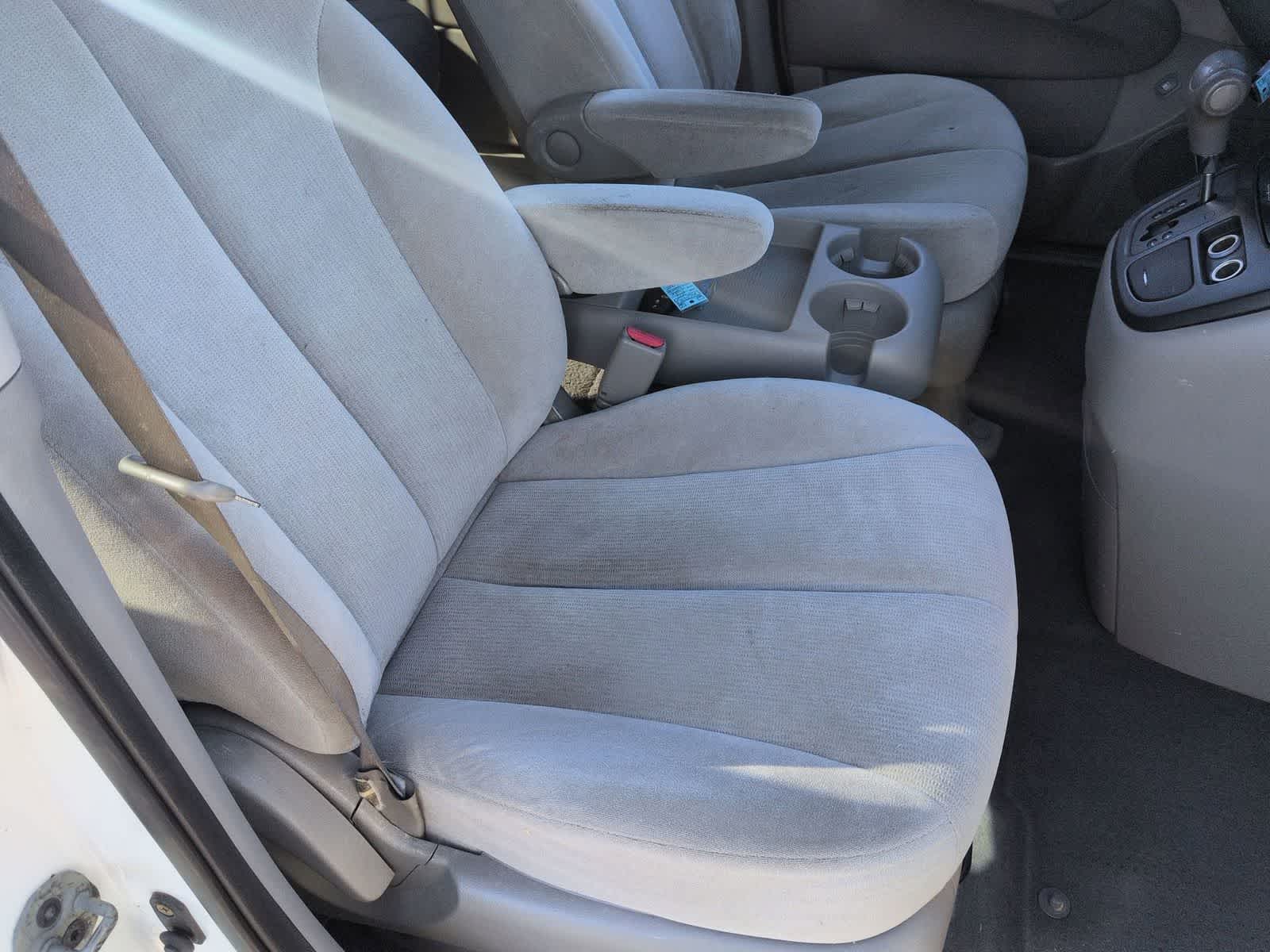 Thumbnail: 2008 Kia Sedona - 20