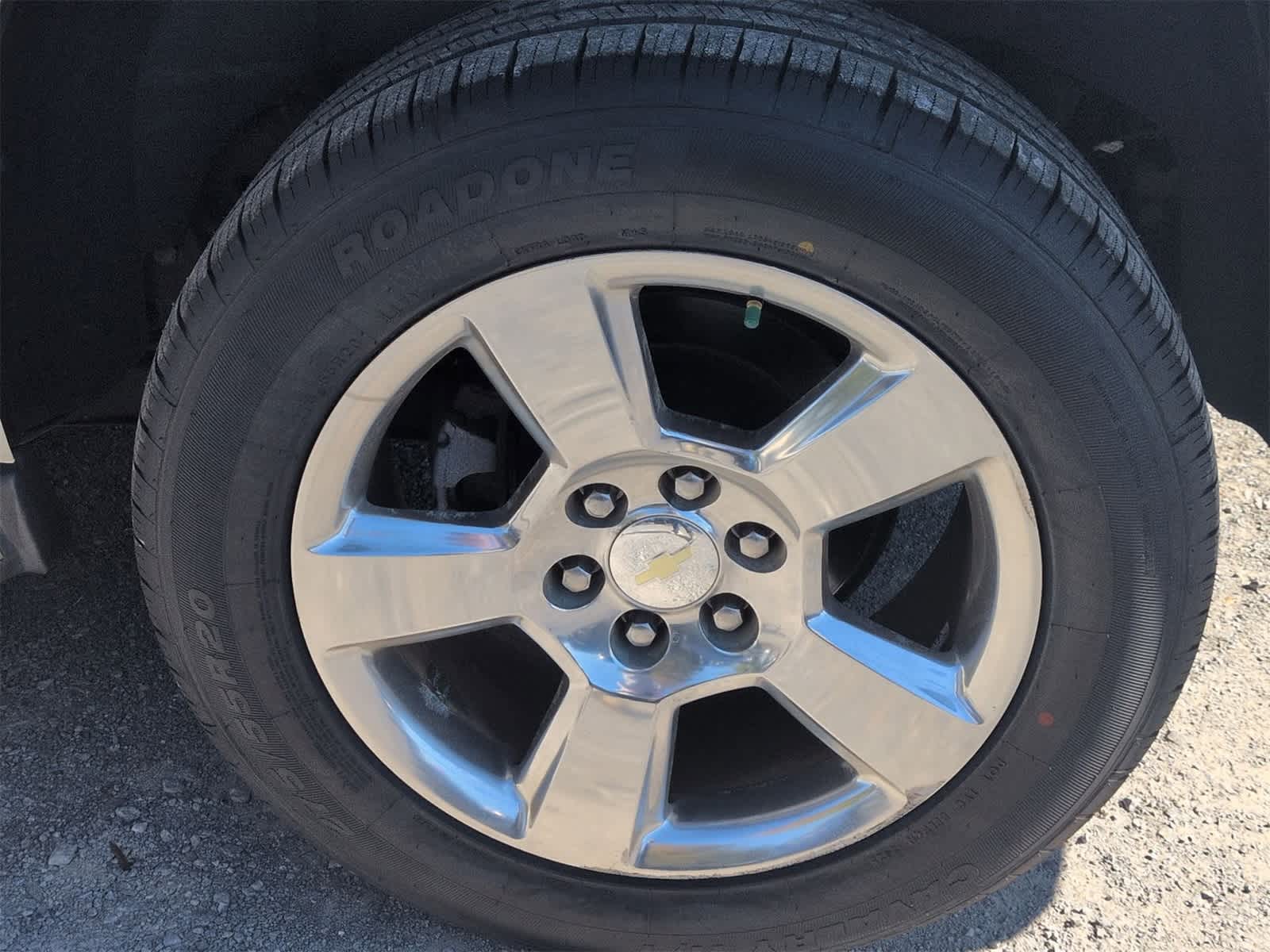 Thumbnail: 2017 Chevrolet Tahoe - 14