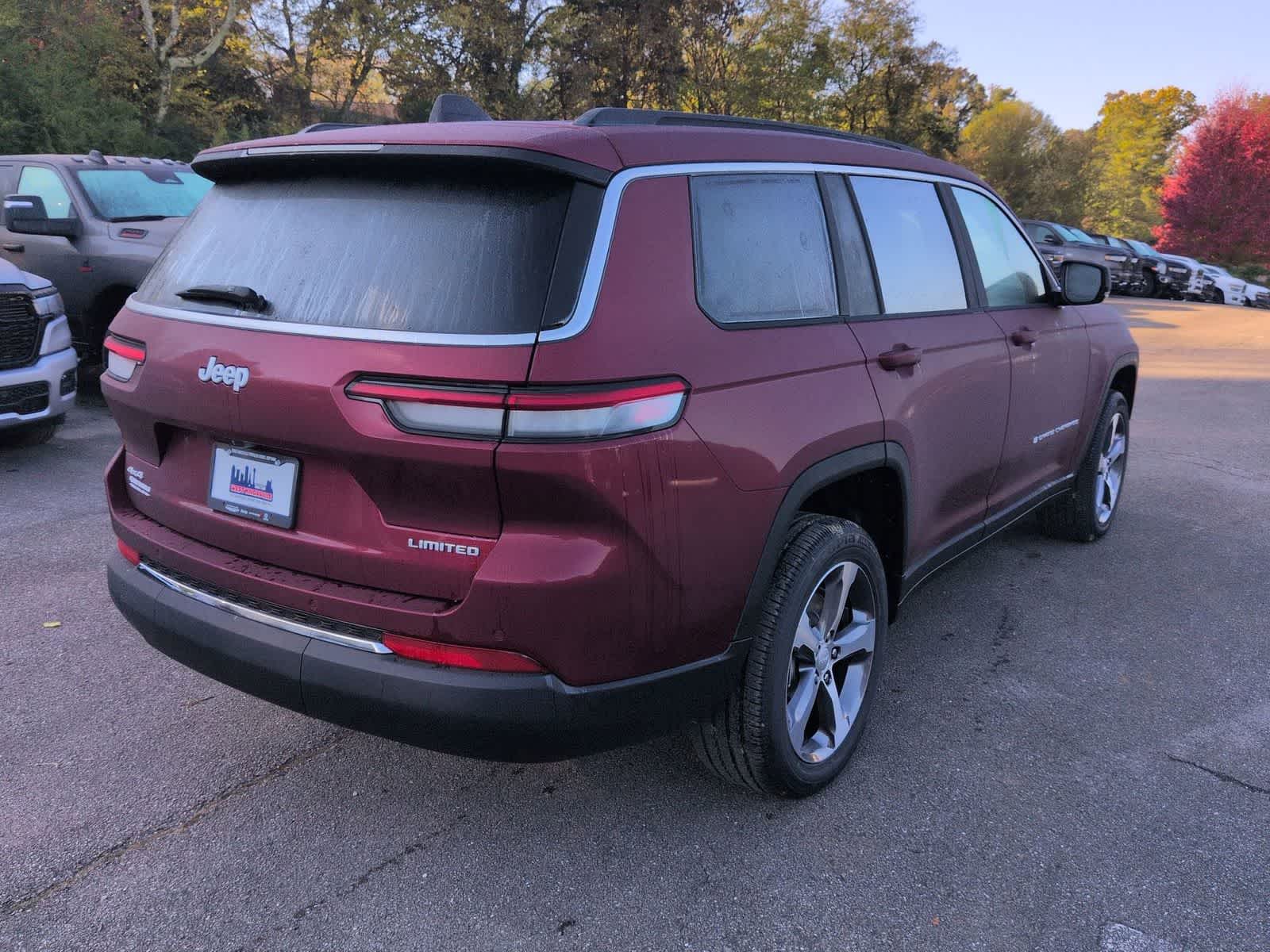 Thumbnail: 2025 Jeep Grand Cherokee L - 8