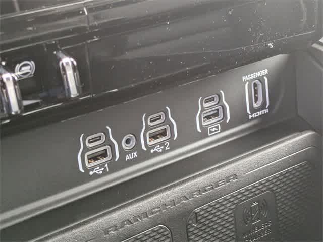 2025 RAM 1500 Laramie 31