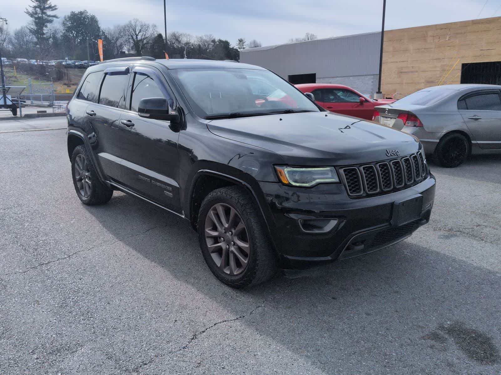 Thumbnail: 2016 Jeep Grand Cherokee - 2