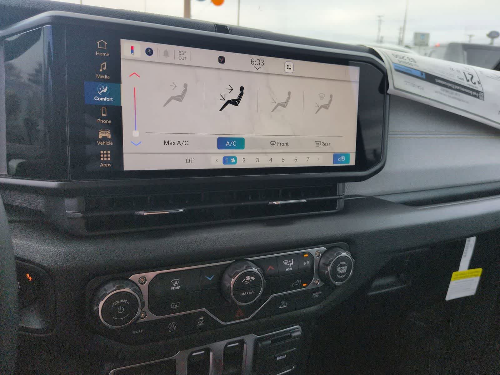 Thumbnail: 2026 Jeep Wrangler - 18