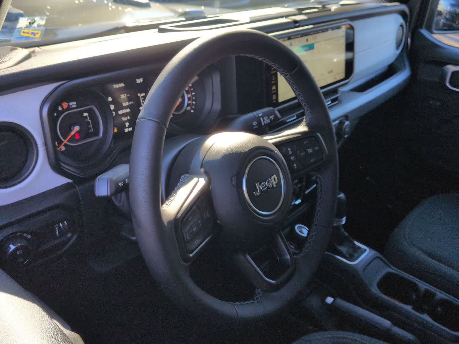 Thumbnail: 2026 Jeep Gladiator - 2