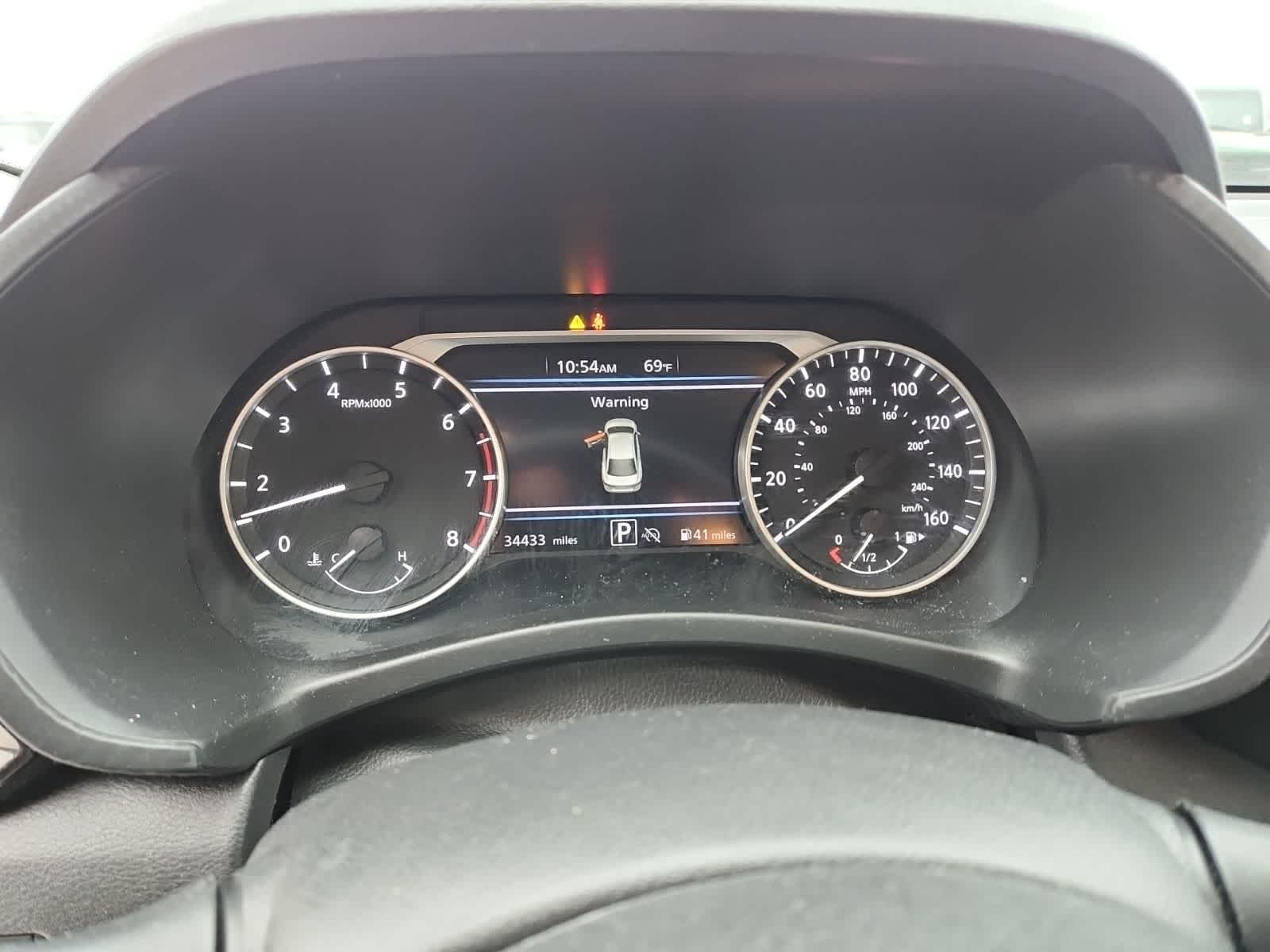 Thumbnail: 2024 Nissan Sentra - 9