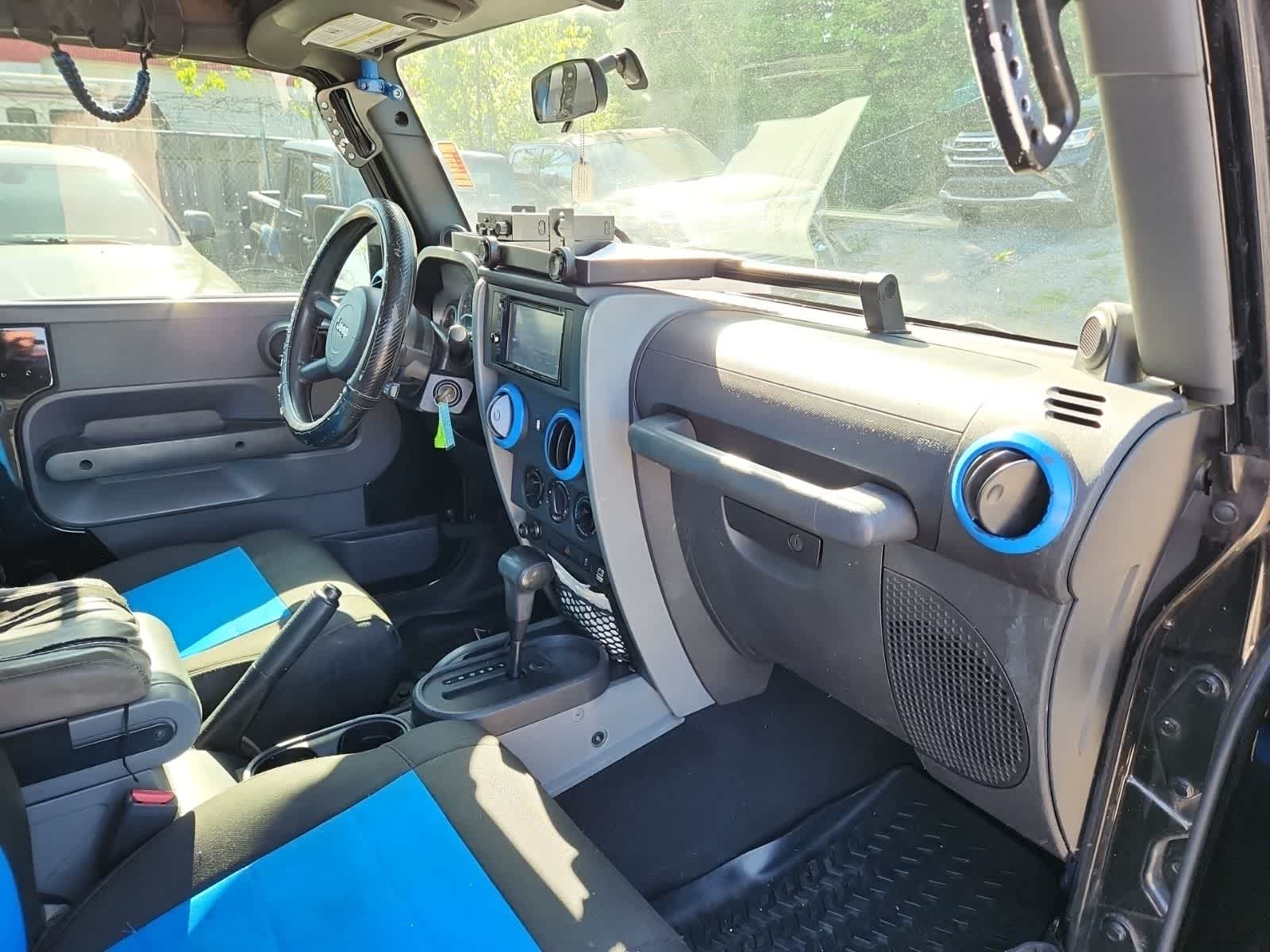 Thumbnail: 2010 Jeep Wrangler - 18