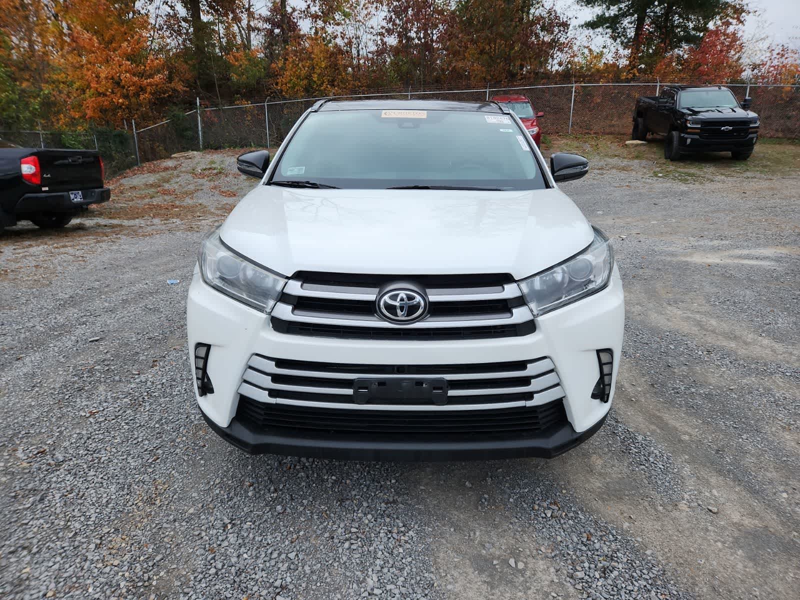 Thumbnail: 2019 Toyota Highlander - 8