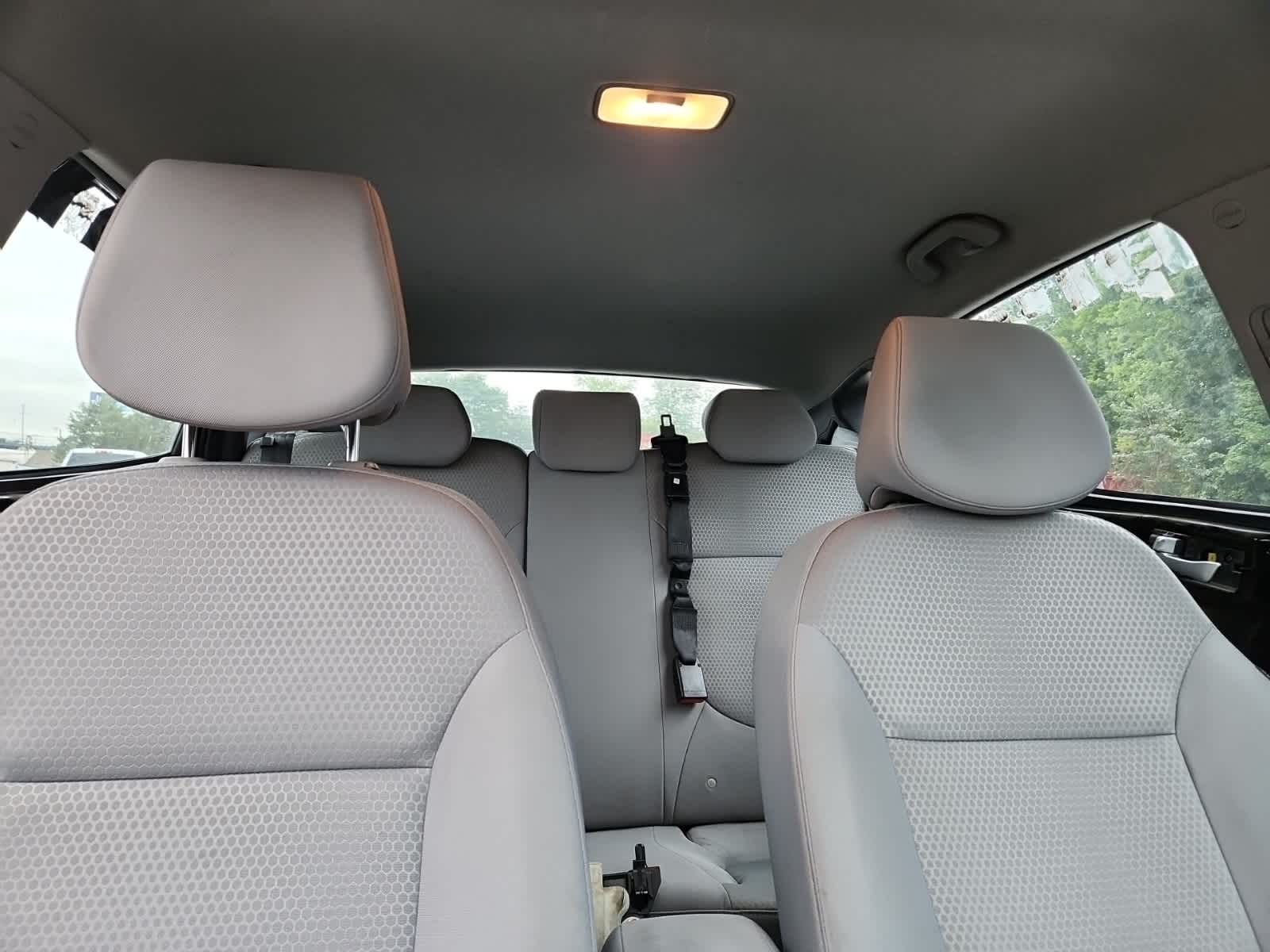 2016 Hyundai Accent Sport 19