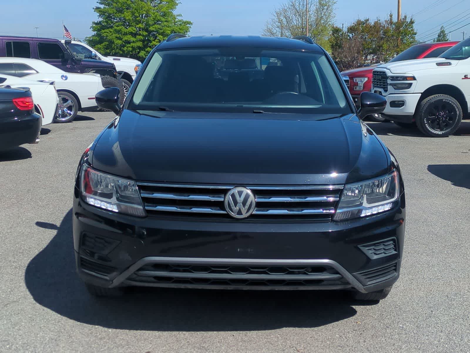 Thumbnail: 2020 Volkswagen Tiguan - 3