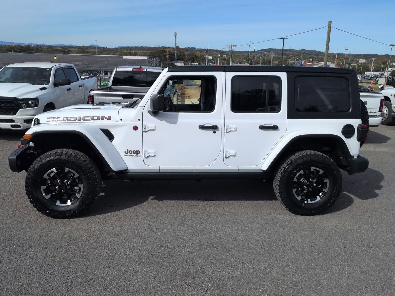 Thumbnail: 2026 Jeep Wrangler - 5