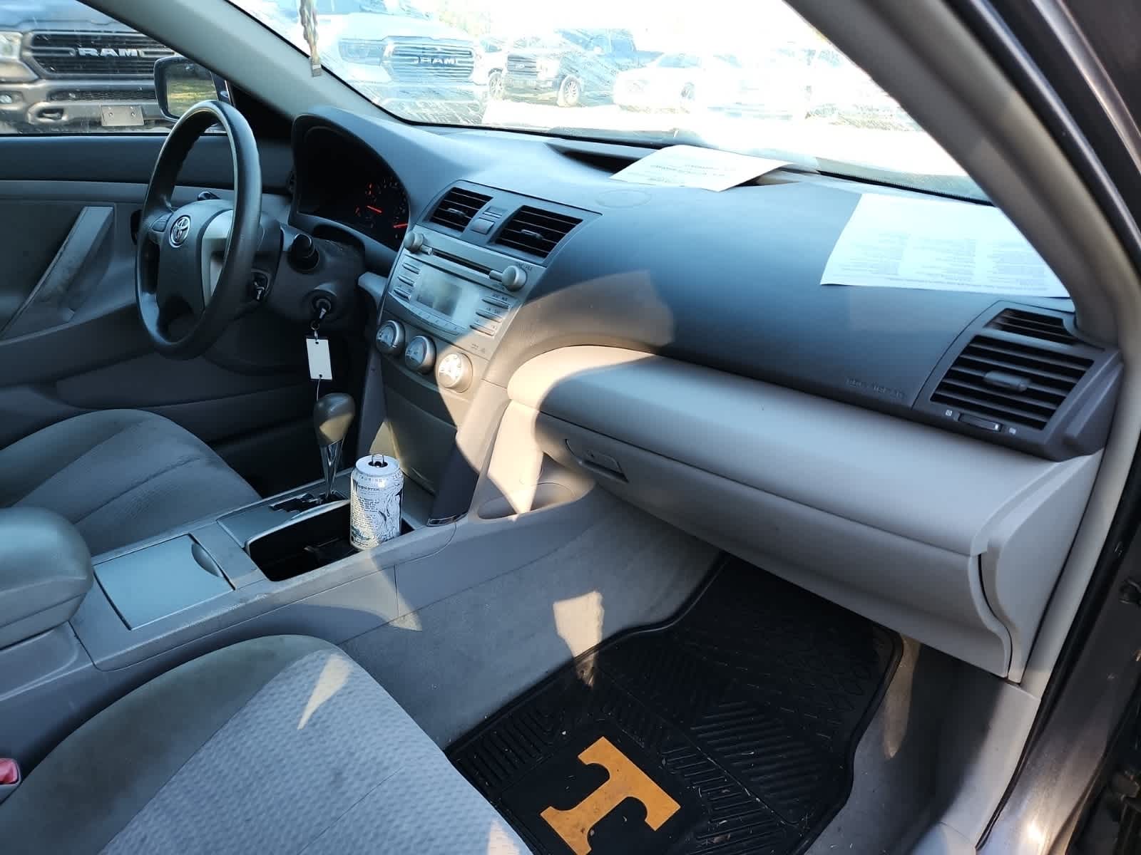 Thumbnail: 2011 Toyota Camry - 17