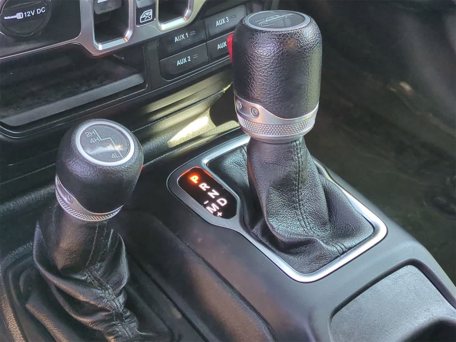 Thumbnail: 2021 Jeep Gladiator - 32