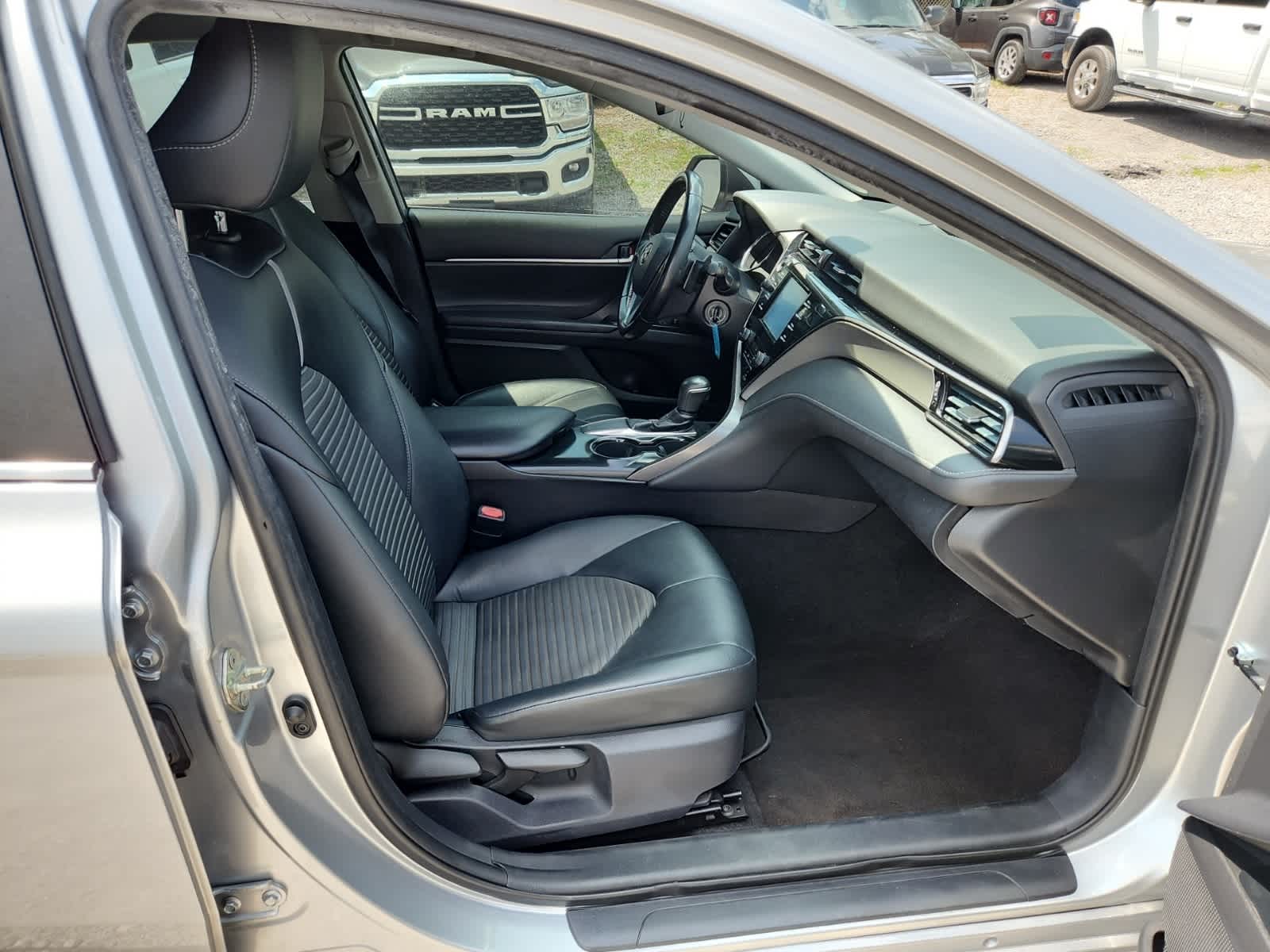 Thumbnail: 2019 Toyota Camry - 21