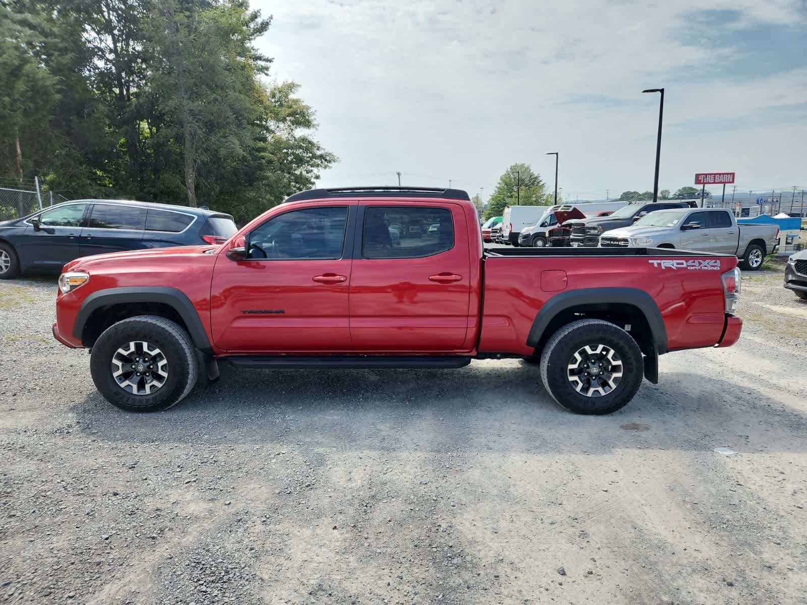 Thumbnail: 2020 Toyota Tacoma - 3
