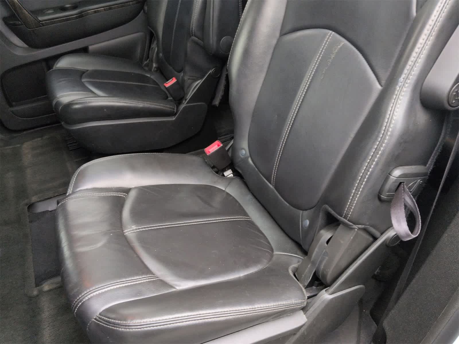 Thumbnail: 2013 GMC Acadia - 18