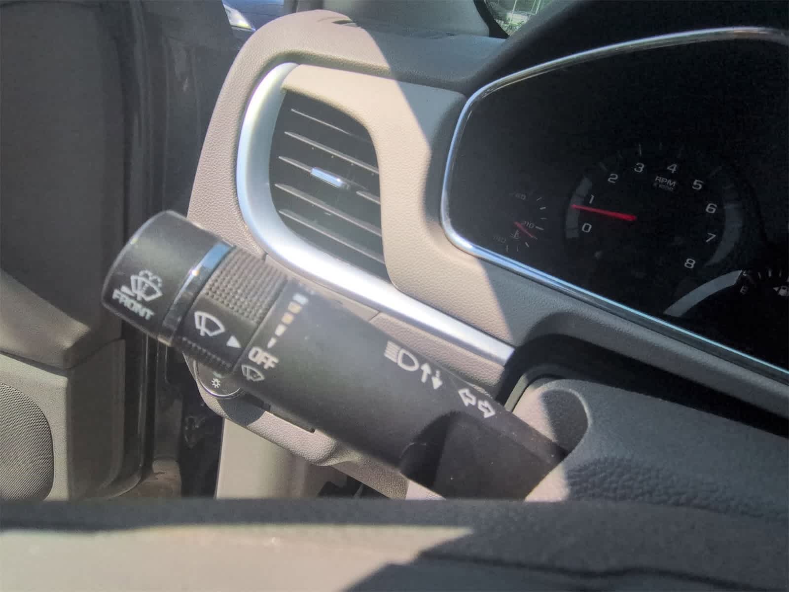 Thumbnail: 2016 Chevrolet Traverse - 24