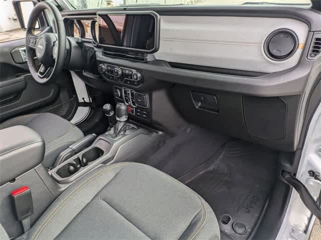 Thumbnail: 2025 Jeep Wrangler - 22