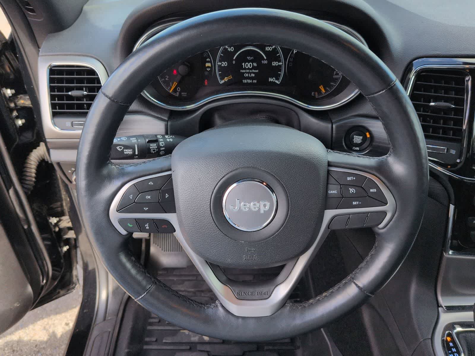 Thumbnail: 2021 Jeep Grand Cherokee - 17