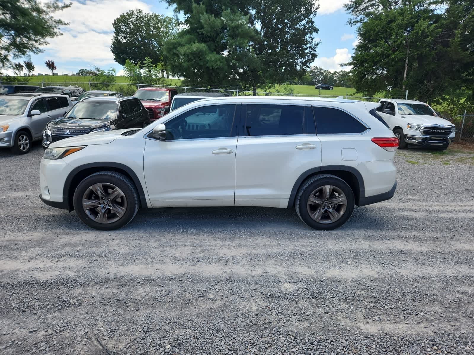 Thumbnail: 2017 Toyota Highlander - 2