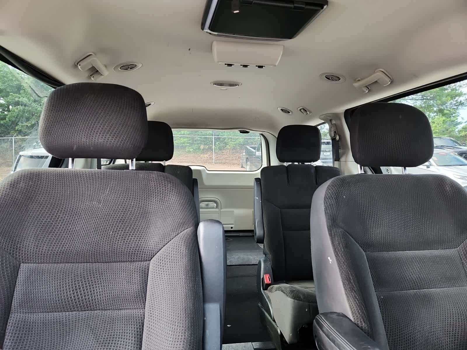 Thumbnail: 2017 Dodge Grand Caravan - 19