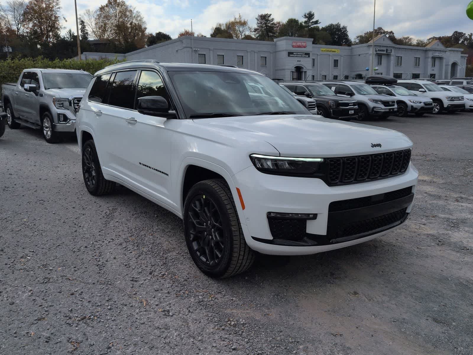 Thumbnail: 2025 Jeep Grand Cherokee L - 2