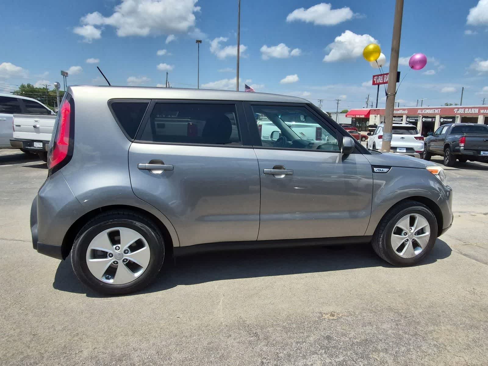 Thumbnail: 2015 Kia Soul - 9