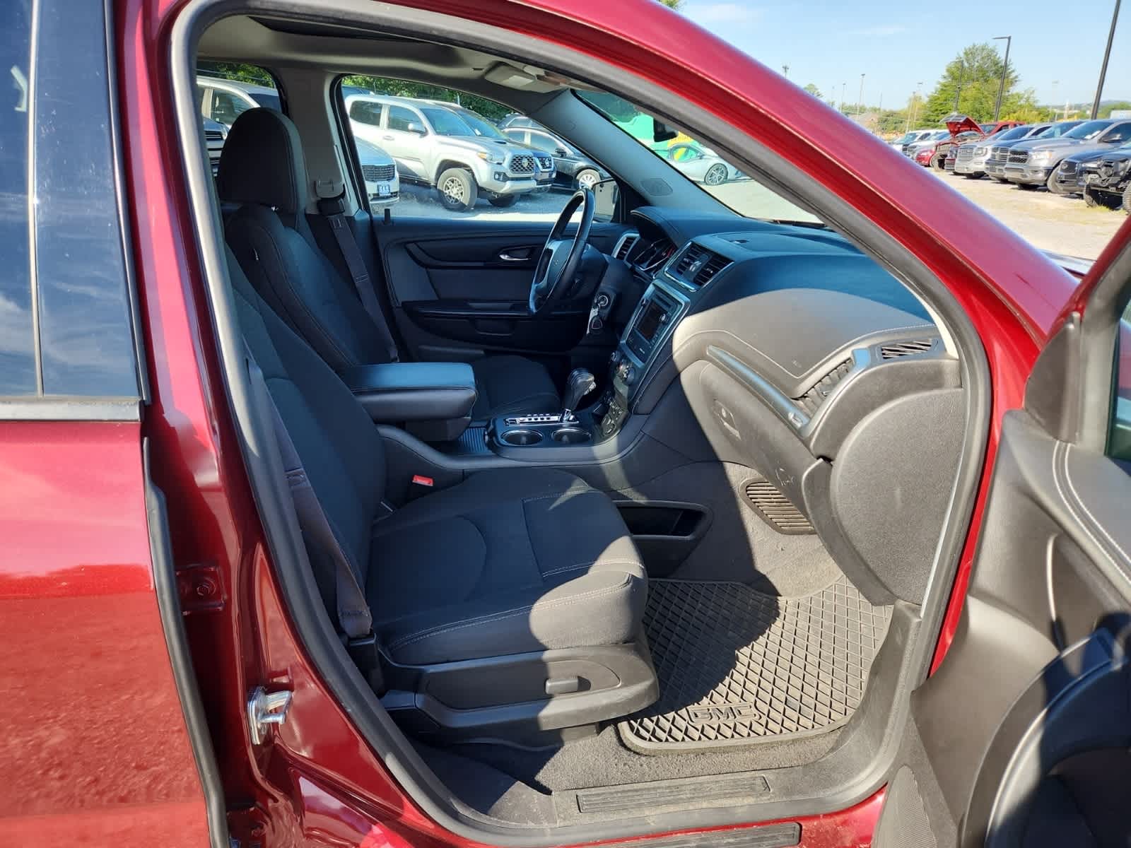 Thumbnail: 2015 GMC Acadia - 21