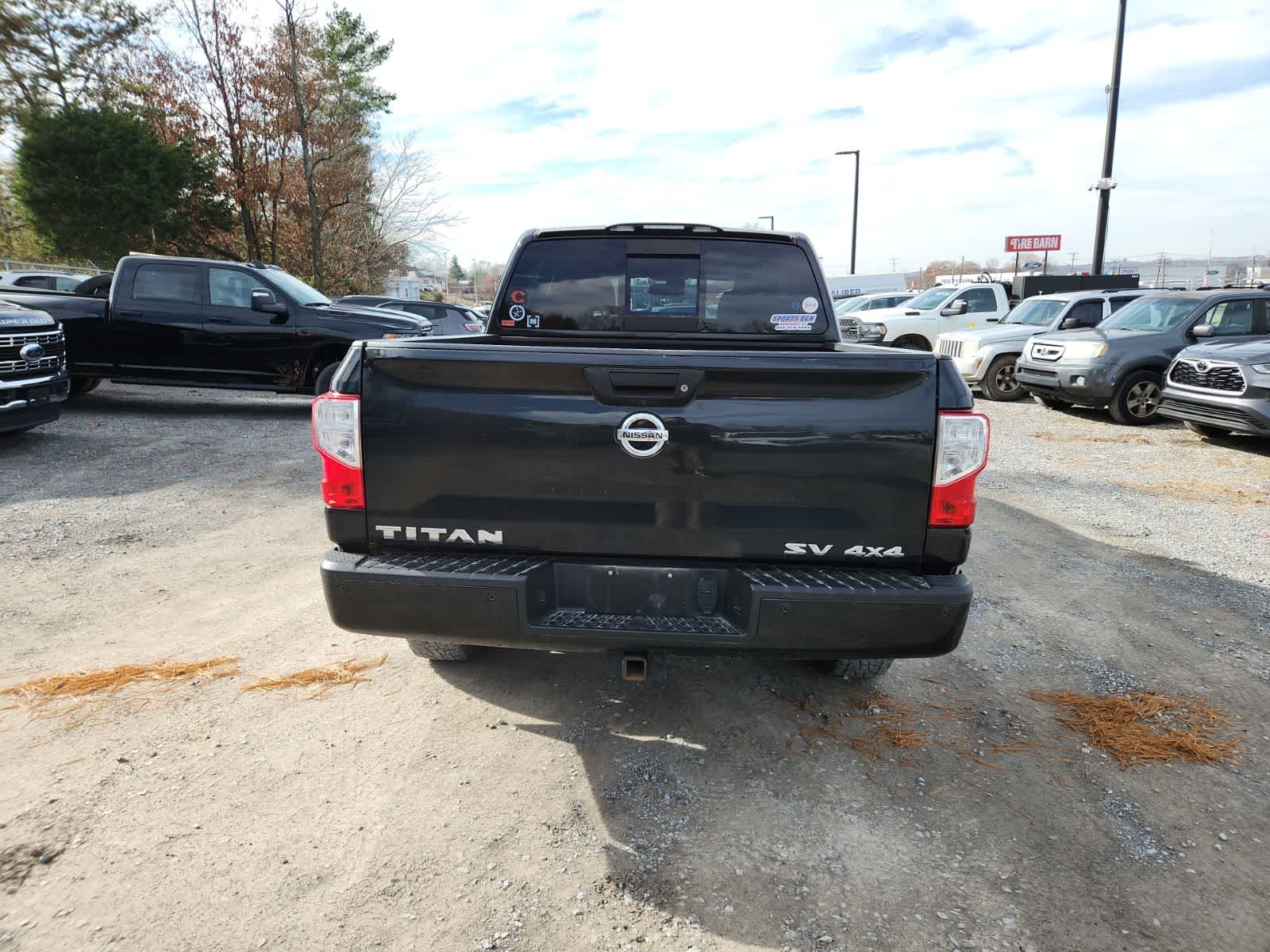 Thumbnail: 2019 Nissan Titan - 4