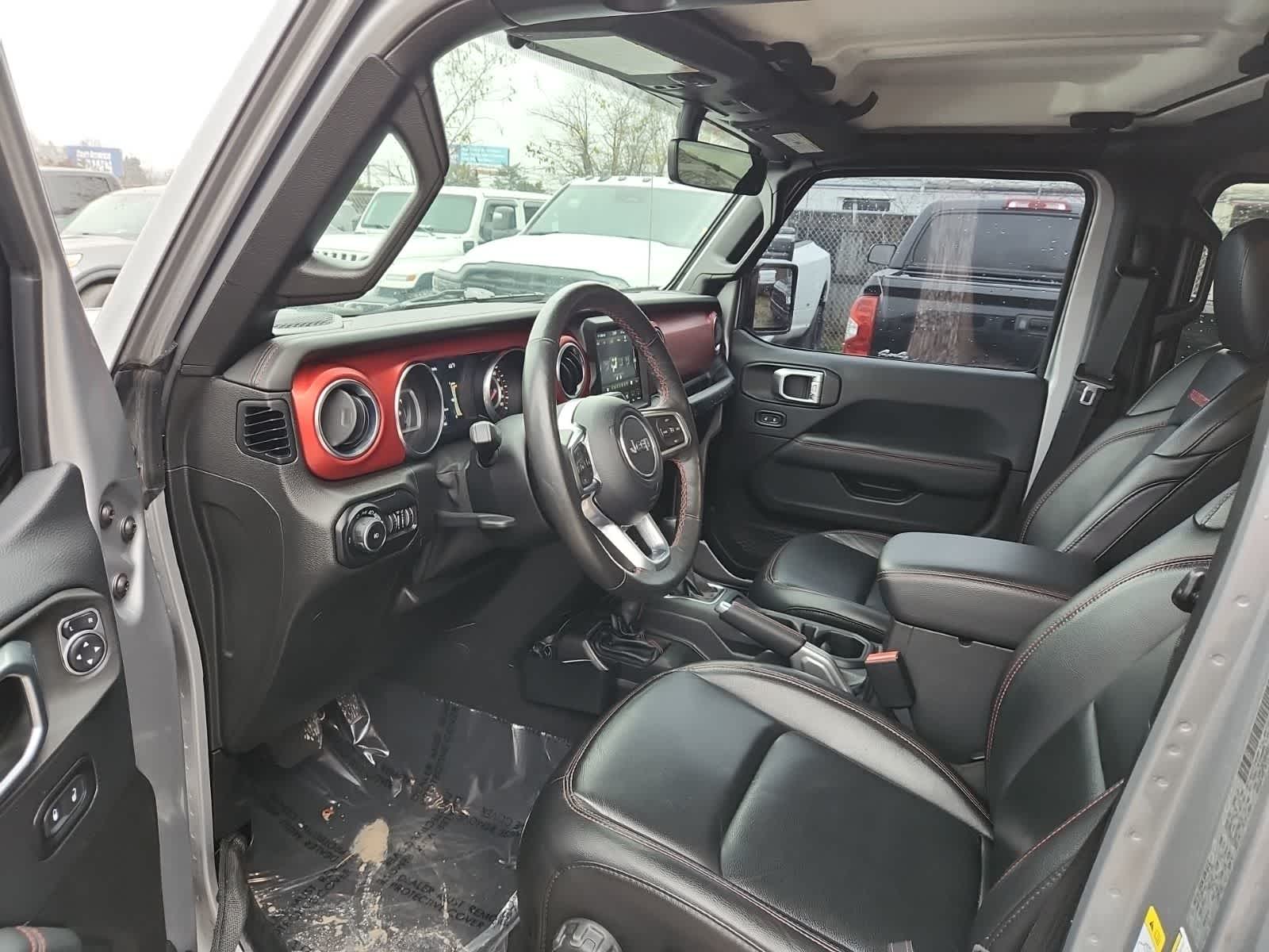 Thumbnail: 2019 Jeep Wrangler - 13